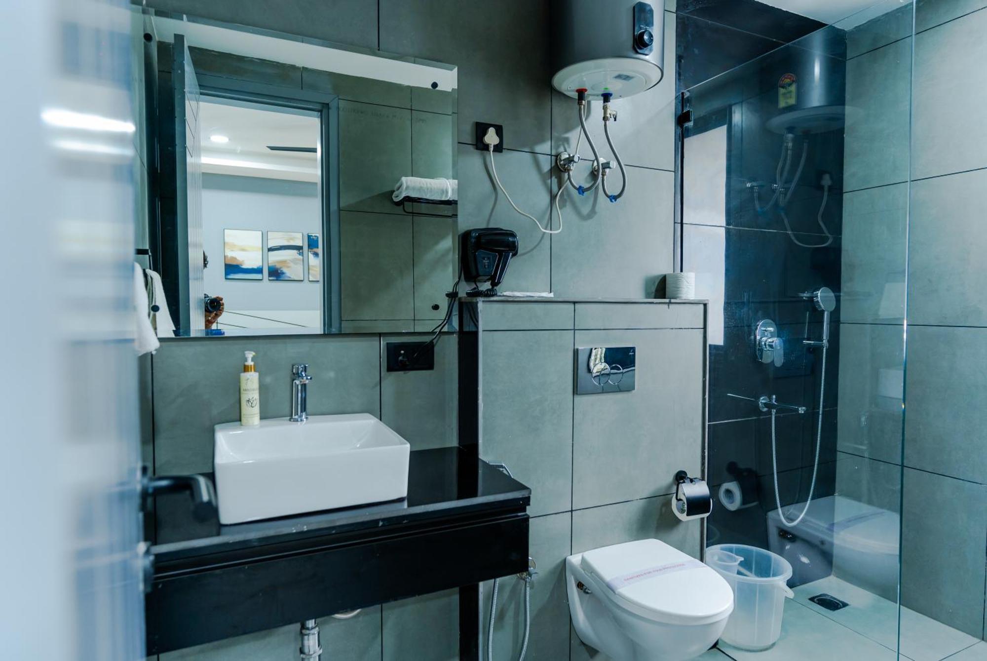 Bedchambers Luxury Apartment Near Golf Course Road Gurgaon Extérieur photo